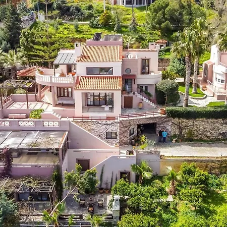 Lejlighed Modern With Gardens And Stunning Views *