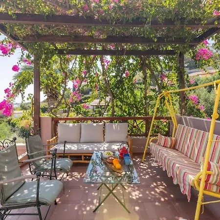 Modern With Gardens And Stunning Views Lejlighed *