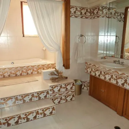 Lejlighed Modern With Gardens And Stunning Views *