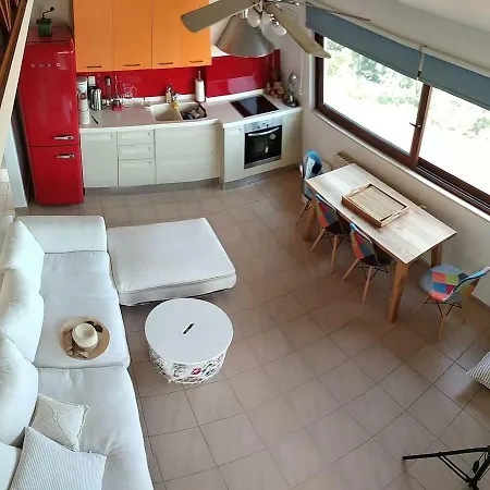 Modern With Gardens And Stunning Views Apartment
