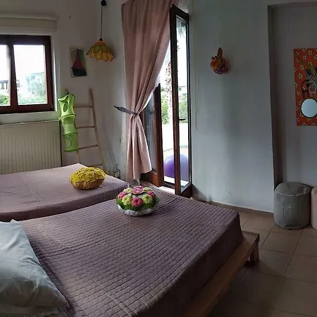 Modern With Gardens And Stunning Views Apartment