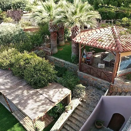 Modern With Gardens And Stunning Views Apartment *